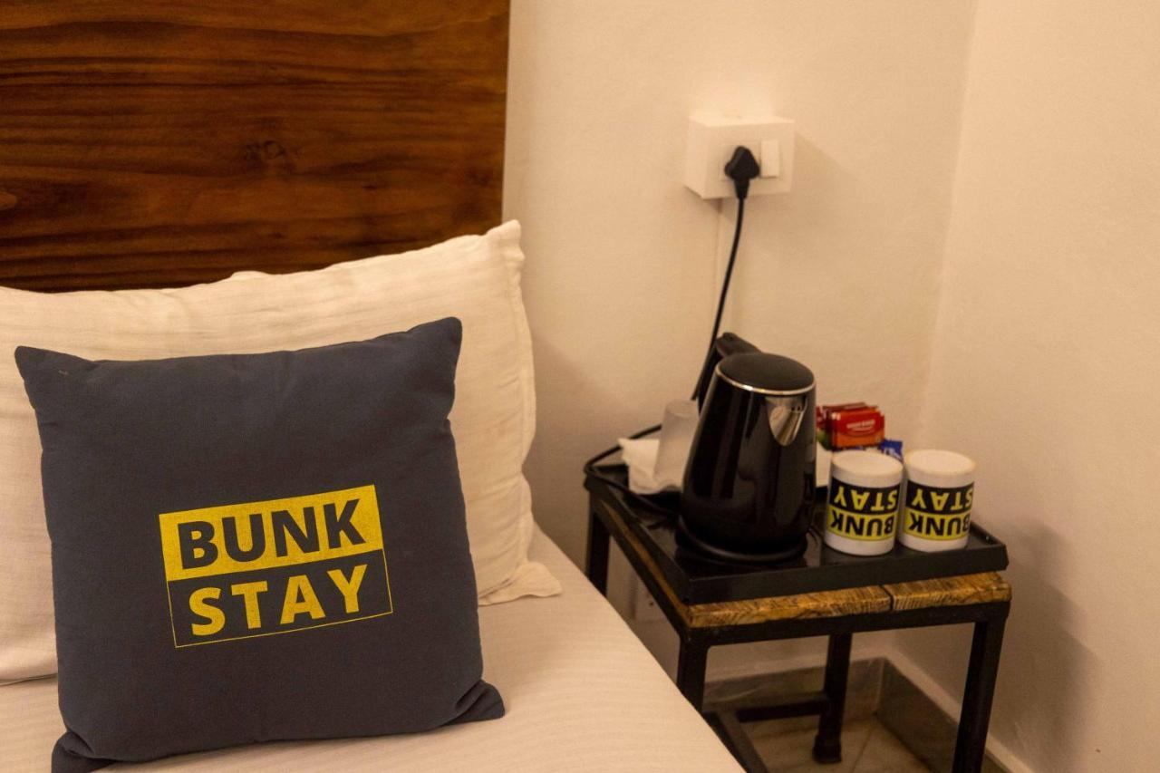 Bunkstay Coworking Hostel & Glamping Ришикеш Экстерьер фото